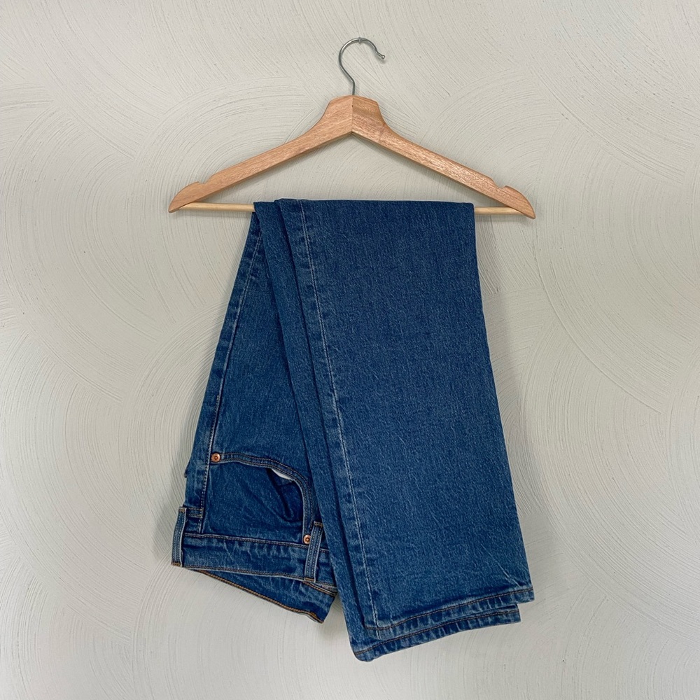 Levi’s blue wash button up jeans W30 x L26.